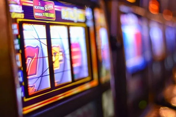 Big Bass Bonanza slot interface showing reel layout and symbol values